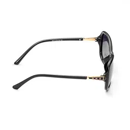 hashtag eyewear Women UV-Protected Full-Rim Wayfarer Sunglasses 8231-Black image 3