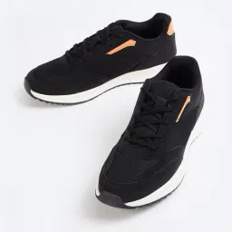 max Men Round-Toe Lace-Up Sports Shoes image 3