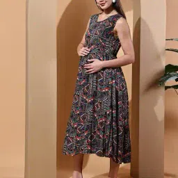 moms maternity Women Printed Fit & Flare Dress image 3