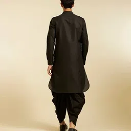 diwas by manyavar Men Regular Fit Kurta with Flap Pockets image 3