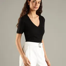 tommy hilfiger Regular Fit V-Neck T-Shirt image 3