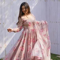 nyrika Women Floral Print Anarkali Kurta Set image 3