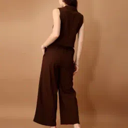 leia Women V-Neck 2-Piece Co-Ord Set image 3