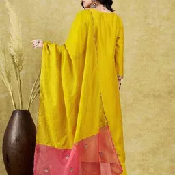 svaraa Women Embroidered Straight Kurta Set with Dupatta image 3