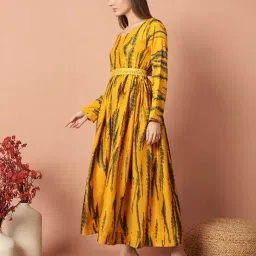 raiyani enterprise x ag Women Printed V-Neck Gown Dress image 3