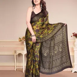 magneitta Women Floral Print Saree with Contrast Border image 3
