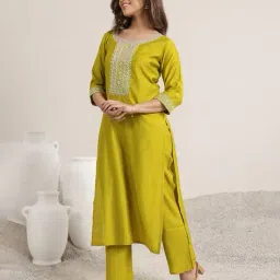 gerua by libas Women Round-Neck Straight Kurta Suit Set image 3