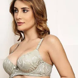 prettycat Women Seamless Push-Up Under-Wired Bra image 3