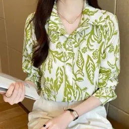 hivora Women Floral Print Regular Fit Top image 3