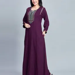 sanaa Women Embroidery Nighti image 3