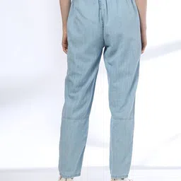 dnmx Women Heavily Washed Relaxed Jeans image 3