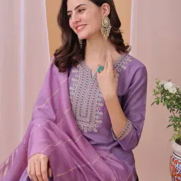 hritika Women Embroidery Straight Kurta Set image 3