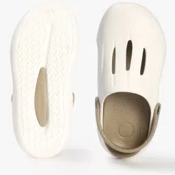 lee cooper Men Laser Cut Clogs with Contrast Footbed image 3