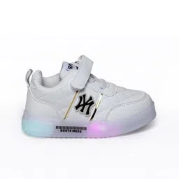 new steps Boys Round-Toe Lace-Up Shoes image 3