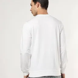 buda jeans co Men Brand Print Regular Fit Crew-Neck Sweatshirt image 3