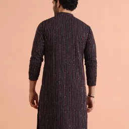 kisah Men Embroidery Long Kurta image 4