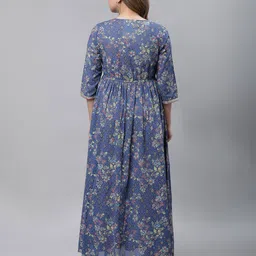 aurelia Women Embellished Flared Kurta image 4