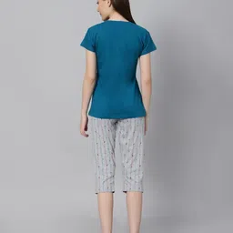 dzzo Typographic Print T-Shirt with Capris image 4