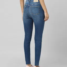 only High-Rise Skinny Fit Distressed Jeans image 4