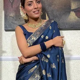 saree mall Floral Print Zari Woven Saree image 4