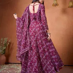 zeelpin Women Embroidered Flared Kurti image 4