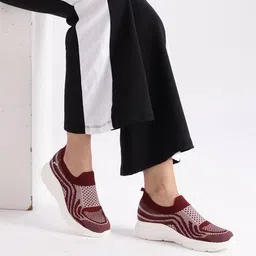 marc loire Women Round-Toe Slip-On Shoes  image 4