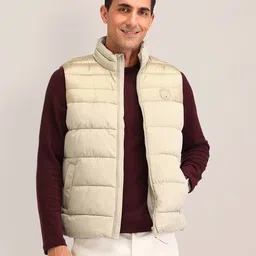 u.s. polo assn. Men Quilted Regular Fit Gilet image 4