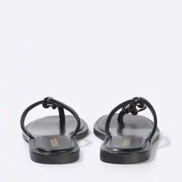 yousta Women Square-Toe Thong-Strap Flat Sandals image 4