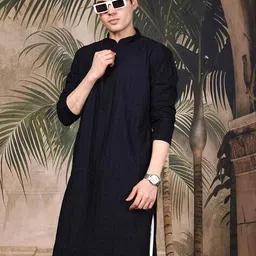 sanwara Men Embroidered Regular Fit Long Kurta image 4
