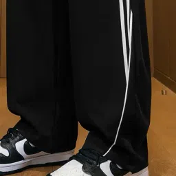 jump cuts Men Striped Mid-Rise Track Pants image 4