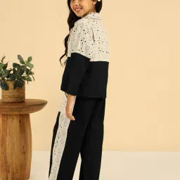 bugandbees Girls Self-Design Pants with Top Set image 4