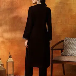 nayam by lakshita Women Embroidered Straight Kurta Set image 4