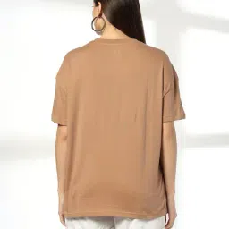 dnmx Women No Network Graphic Print Loose Fit Crew-Neck T-Shirt image 4