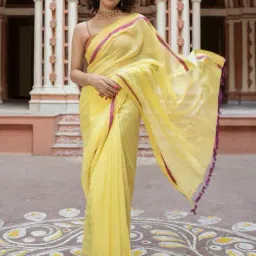 suta Women Cotton Blend Saree image 4