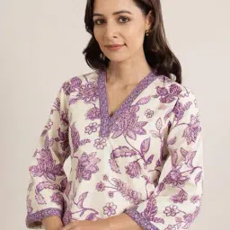 nyrika Women Floral Print A-Line Kurta image 4