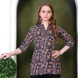 revangi Women Floral Print Stright Tunic image 4