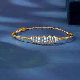 p n gadgil jewellers Women Yellow Gold Diamond-Studded Link Bracelet image 4