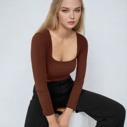 maheshvi Women Regular Fit Square-Neck Top image 4