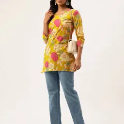 feranoid Women Floral Print Straight Kurti image 4