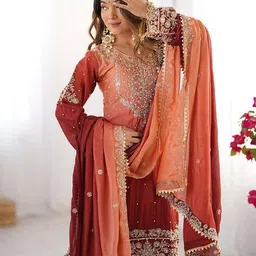 svaraa Women Embroidered Straight Kurta Set image 4