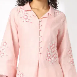avaasa mix n' match Women Embroidered A-Line Kurta image 4
