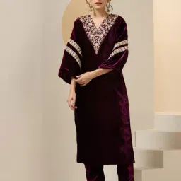 ishin Women Straight Kurta Set image 4