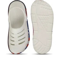 bata Boys Slip-On Clogs Sandals image 4