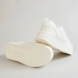 max Women Perforations Sneakers image 4