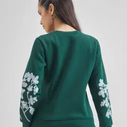 tokyo talkies Women Embroidered Regular Fit Sweatshirt image 4