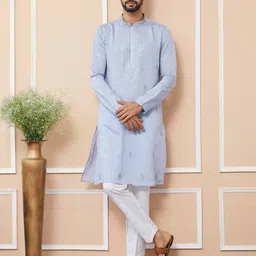 see designs Men Embroidered Regular Fit Kurta image 5