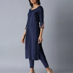 w Women Trousers image 5