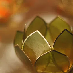 pure home and living 12-Petals Capiz Tealight Holder image 5