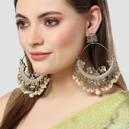 karatcart Embellished Kundan-Studded & Pearl Chandbali Earrings image 5