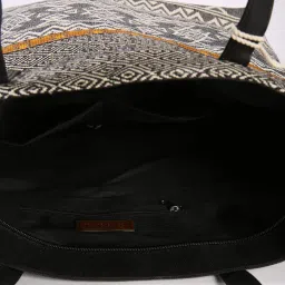 avaasa Women Geometric Print Tote Bag image 5